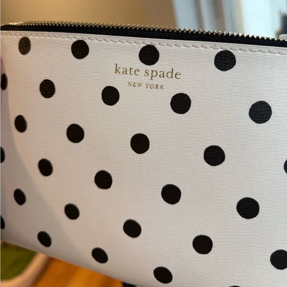 Kate Spade Bleeker Sunshine Dot Large Polka Dot Tote with Matching Wristlet - Picture 3 of 6